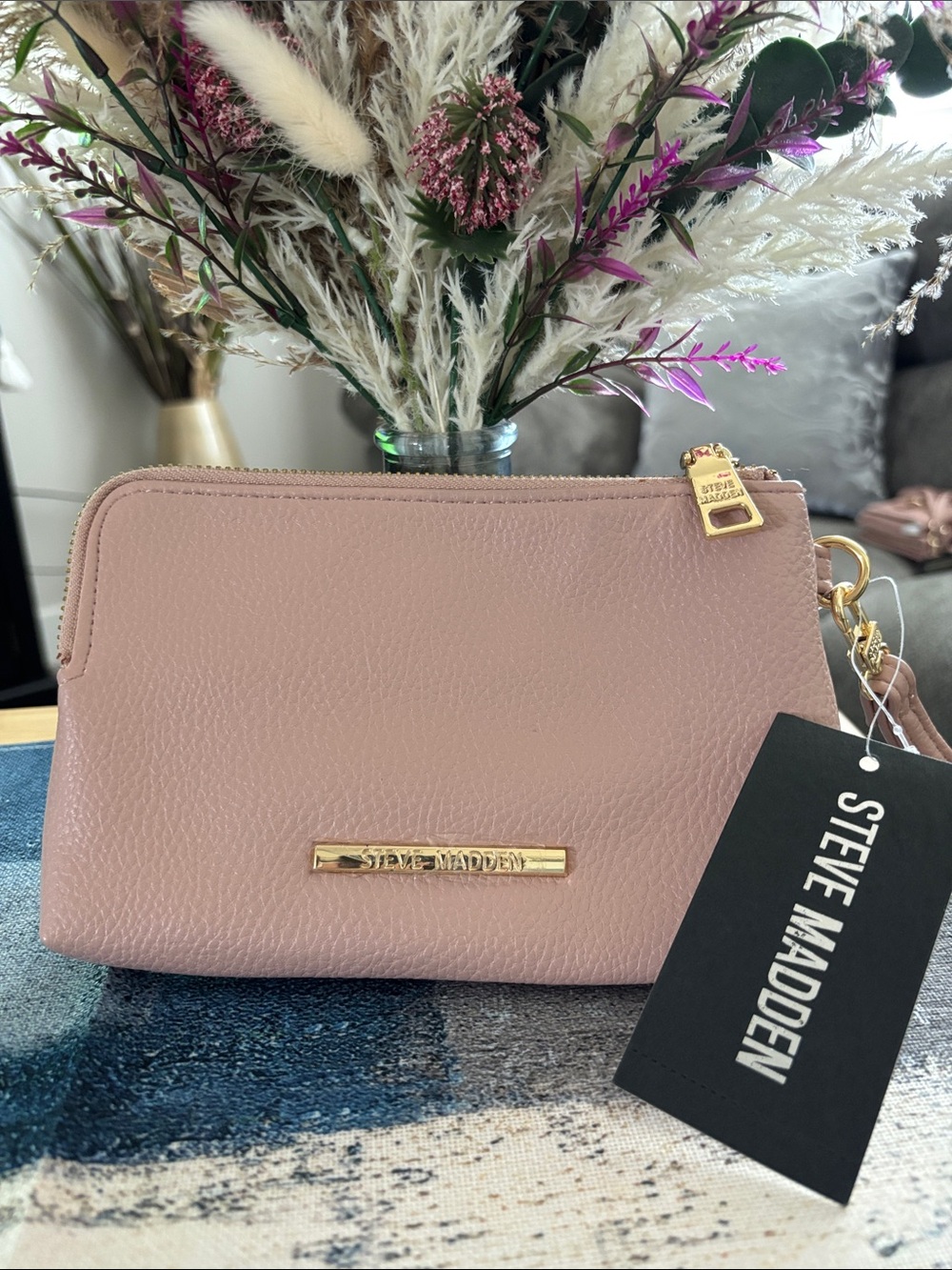 Steve Madden Pink Pebbled Leather Wristlet Clutch